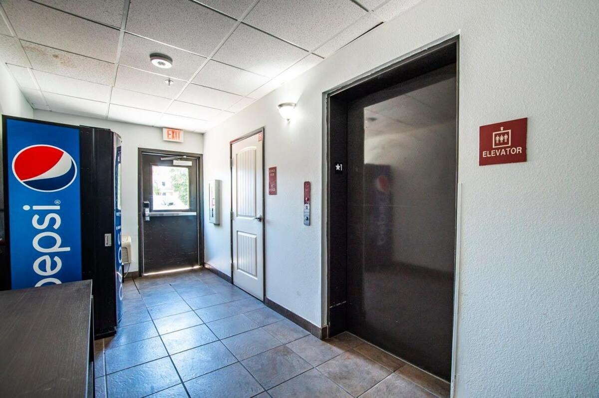 Sierra Vista Studio Apartment With Full Kitchen And King Bed Esterno foto